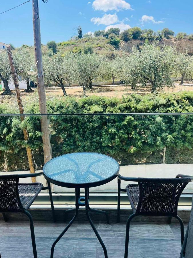Néa Péramos Suites Ris מראה חיצוני תמונה